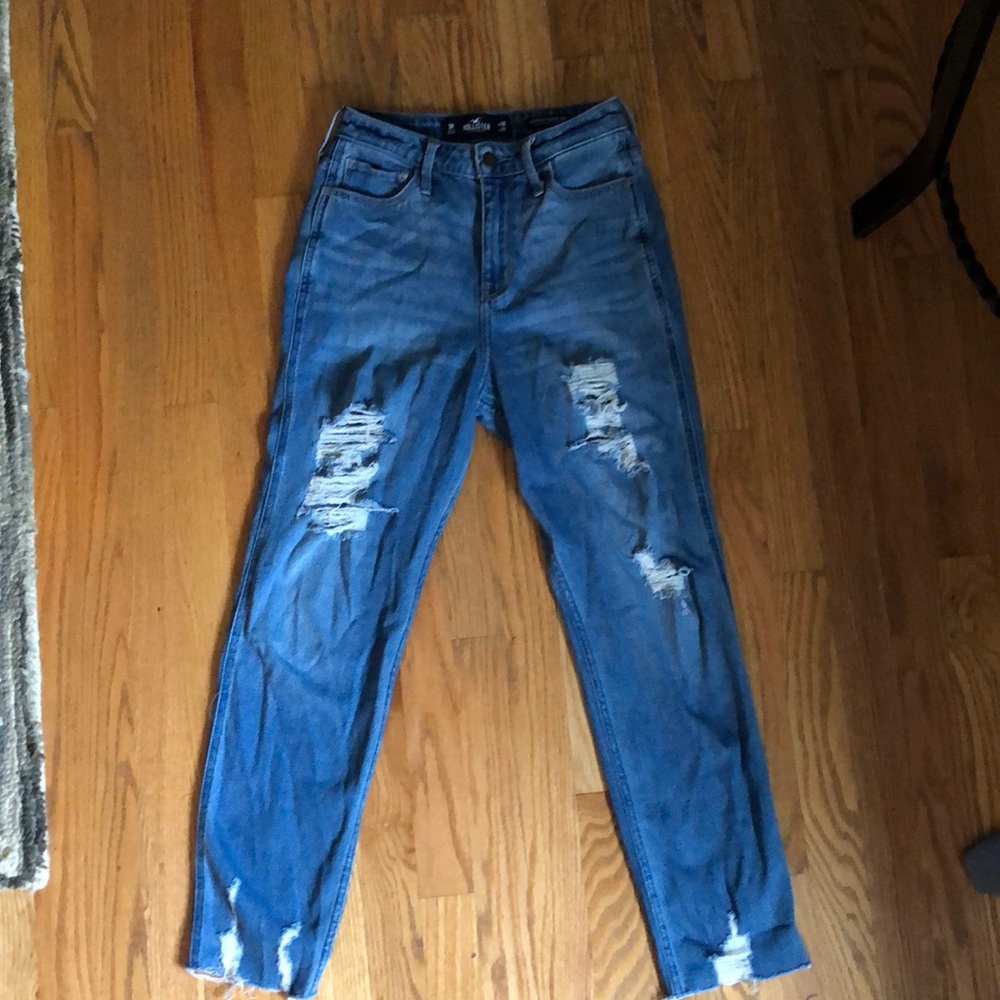Hollister Ultra High-Rise Mom Jean Vintage Stretch